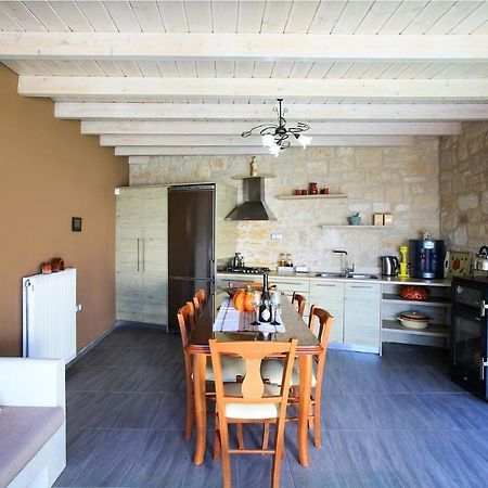 Design Villa Nicol - Heated Pool - Summer Kitchen イラクリオン エクステリア 写真