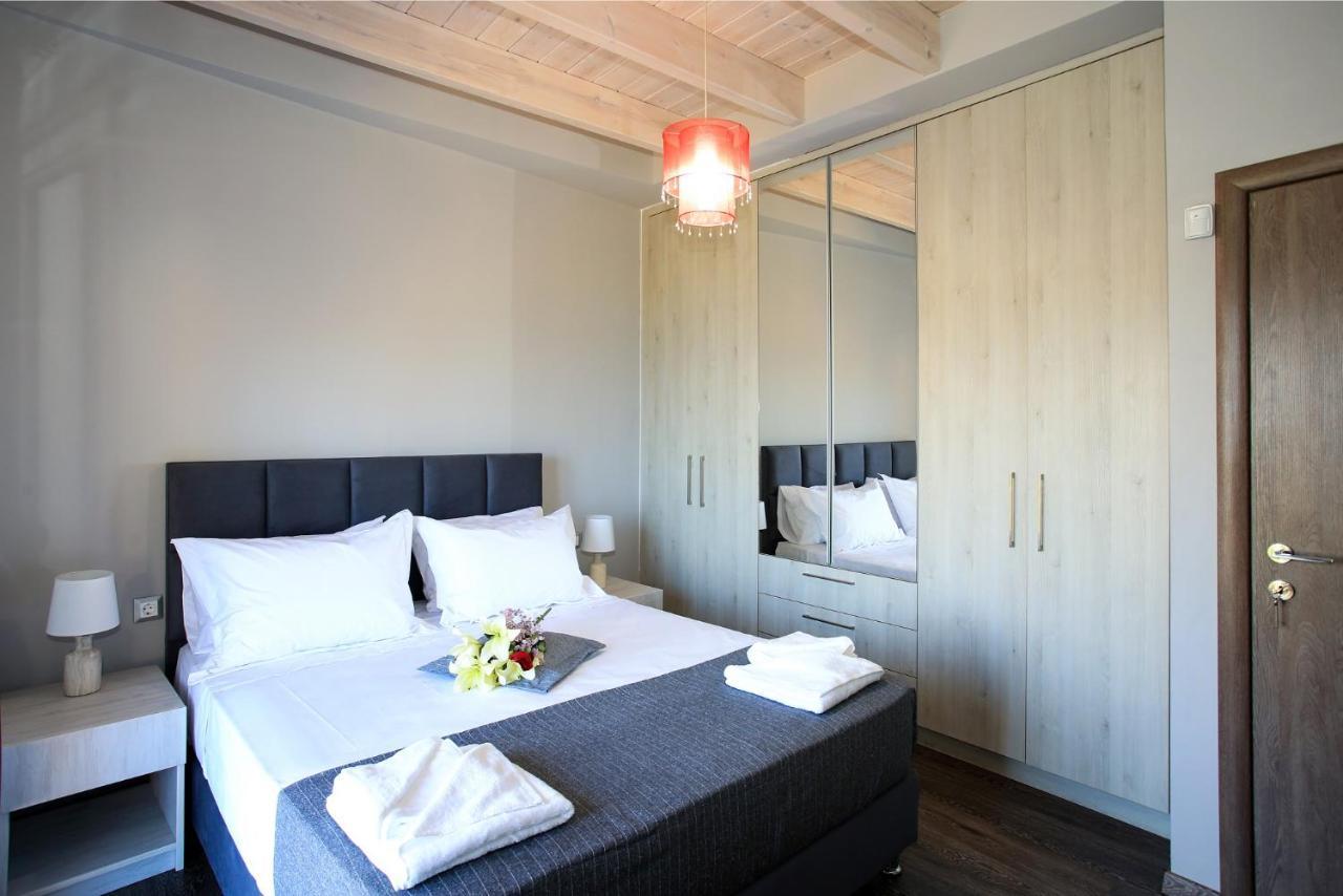 Design Villa Nicol - Heated Pool - Summer Kitchen イラクリオン エクステリア 写真